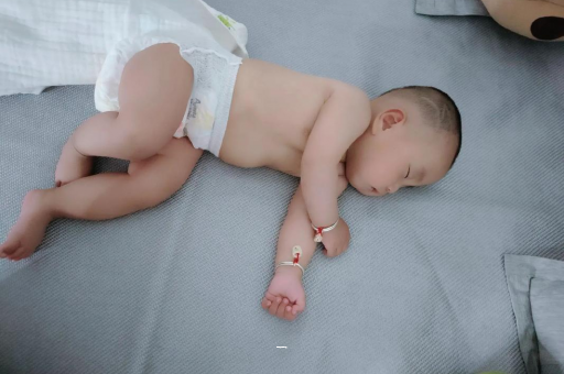 沁阳宝宝老打喷嚏怎么办
